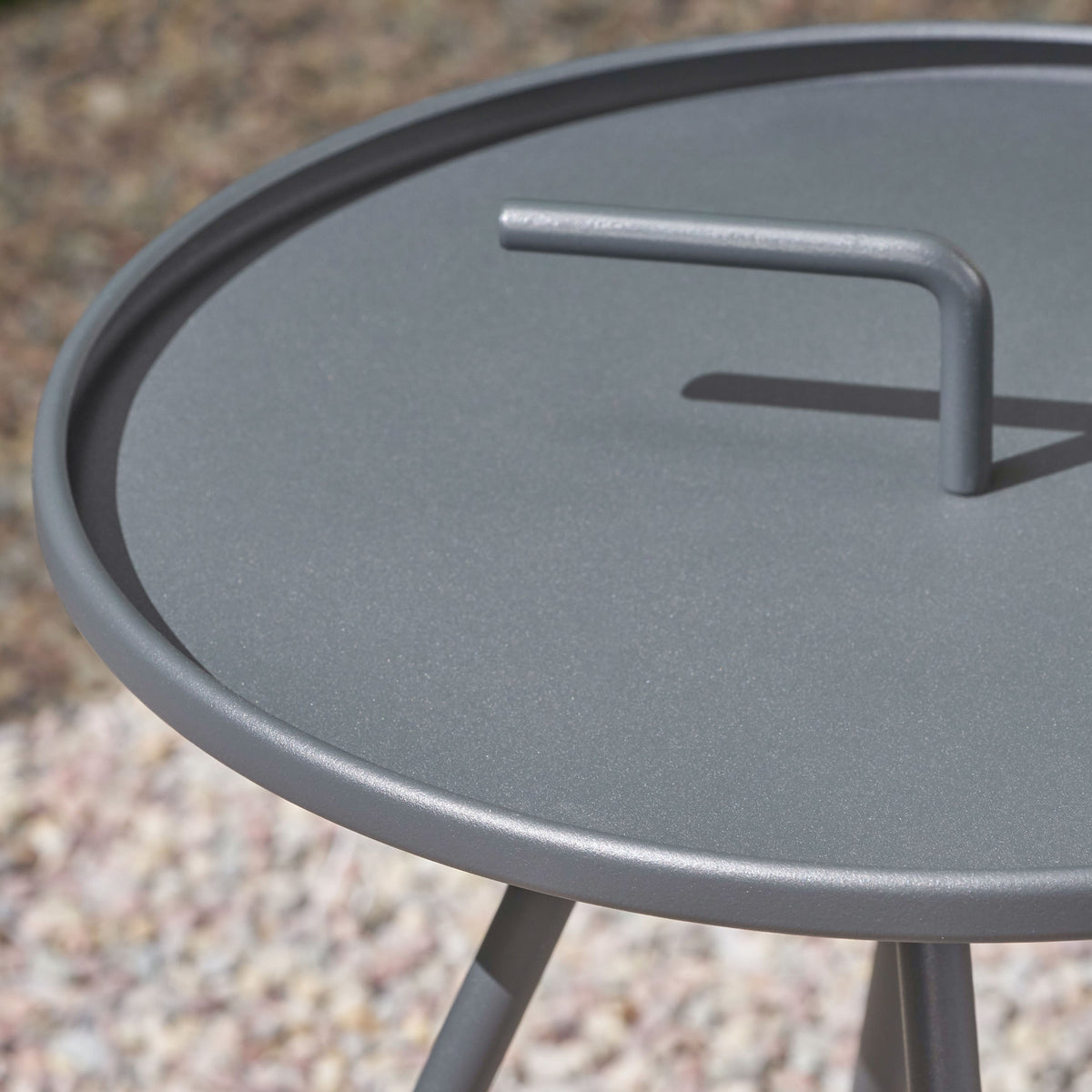 16.5" SIDE TABLE